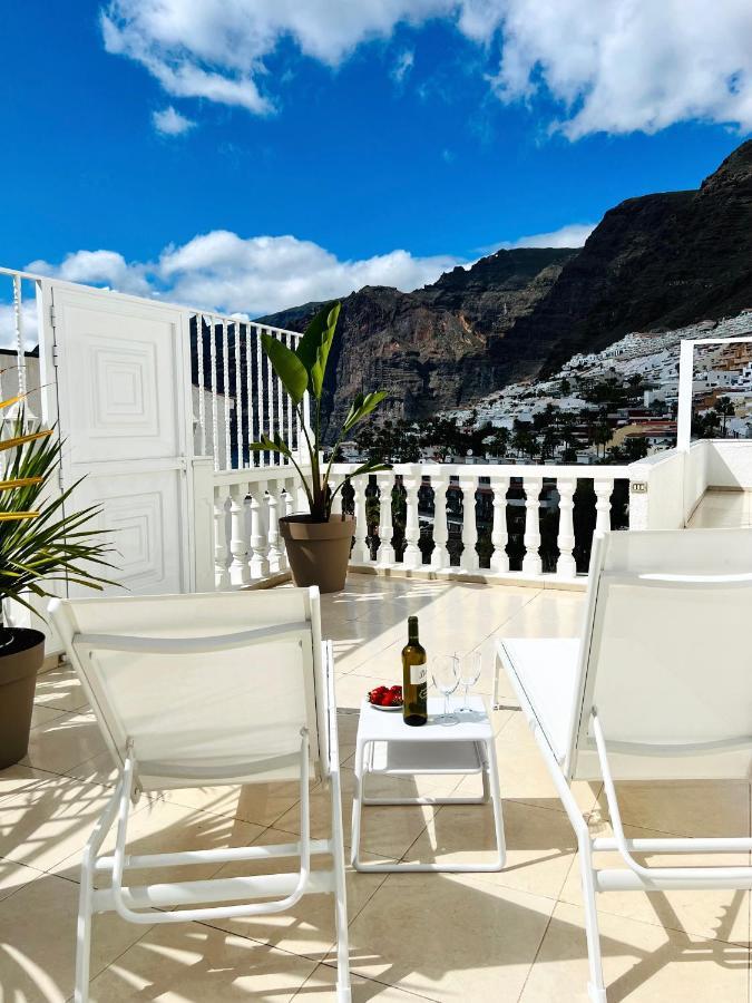 Luxury Penthouse With Breathtaking Views And Huge Private Terraces Apartment Puerto de Santiago  Exterior photo
