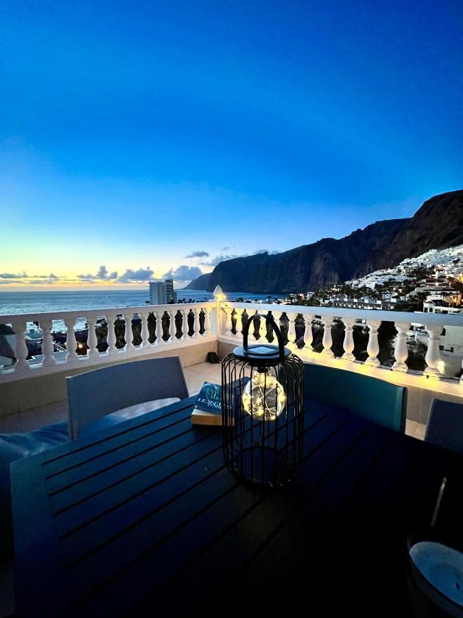 Luxury Penthouse With Breathtaking Views And Huge Private Terraces Apartment Puerto de Santiago  Exterior photo